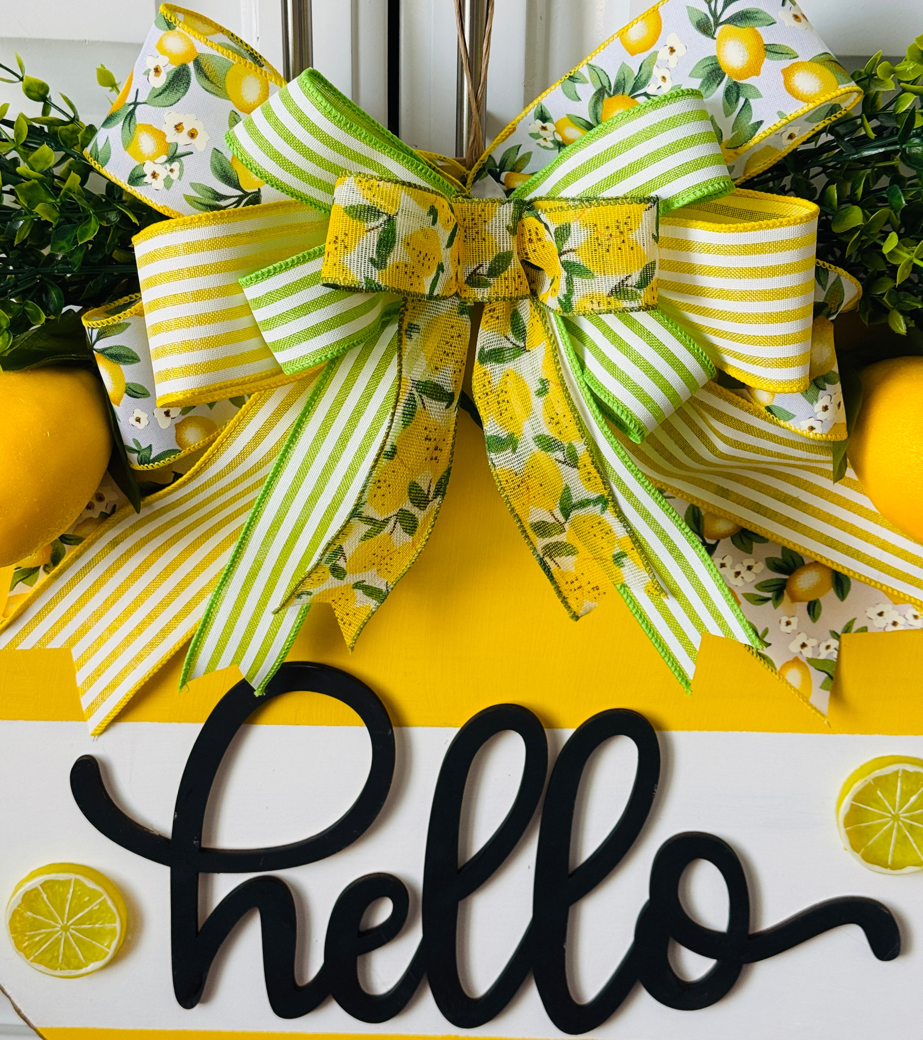 The Zesty Lemon Squeeze Door Hanger