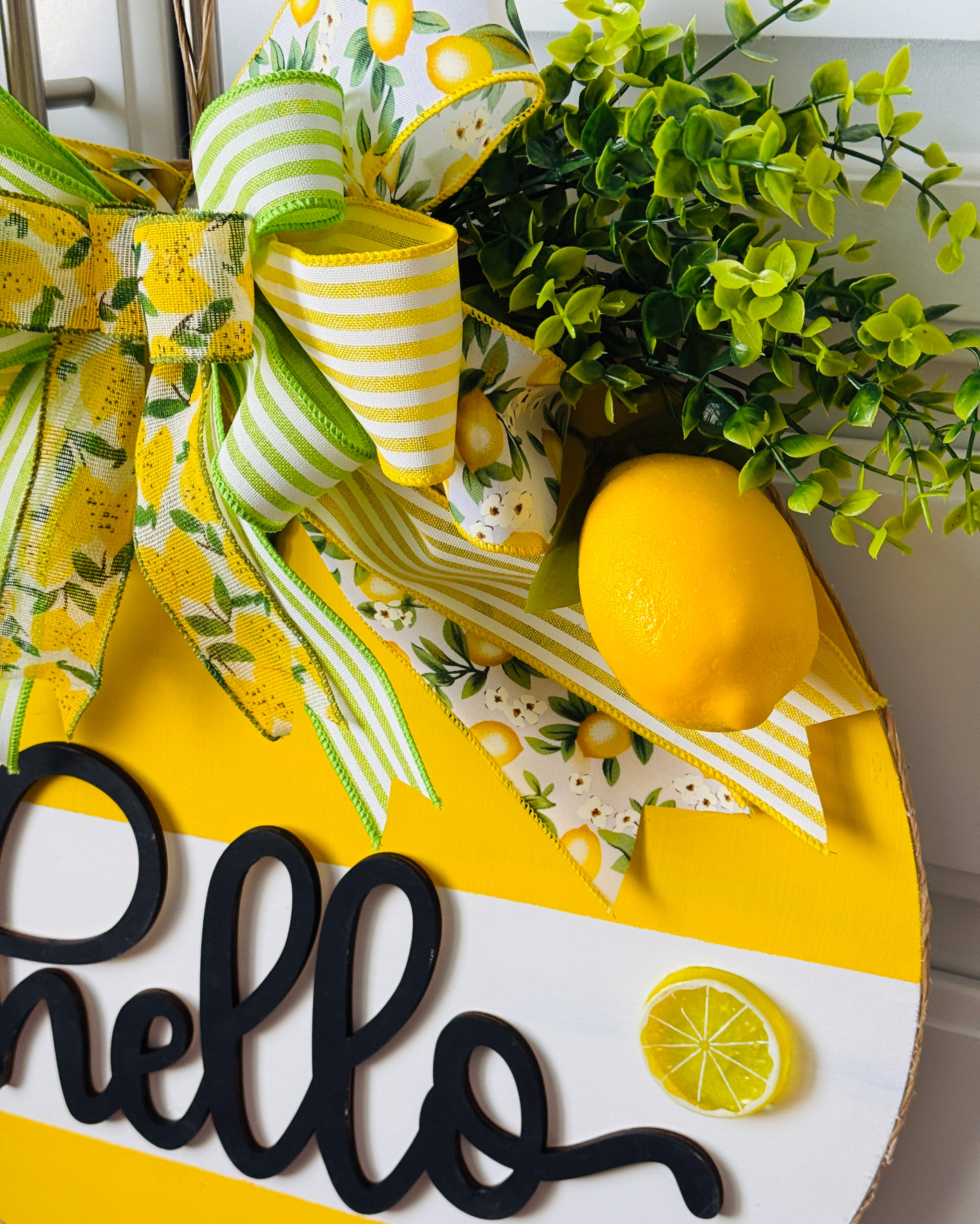 The Zesty Lemon Squeeze Door Hanger