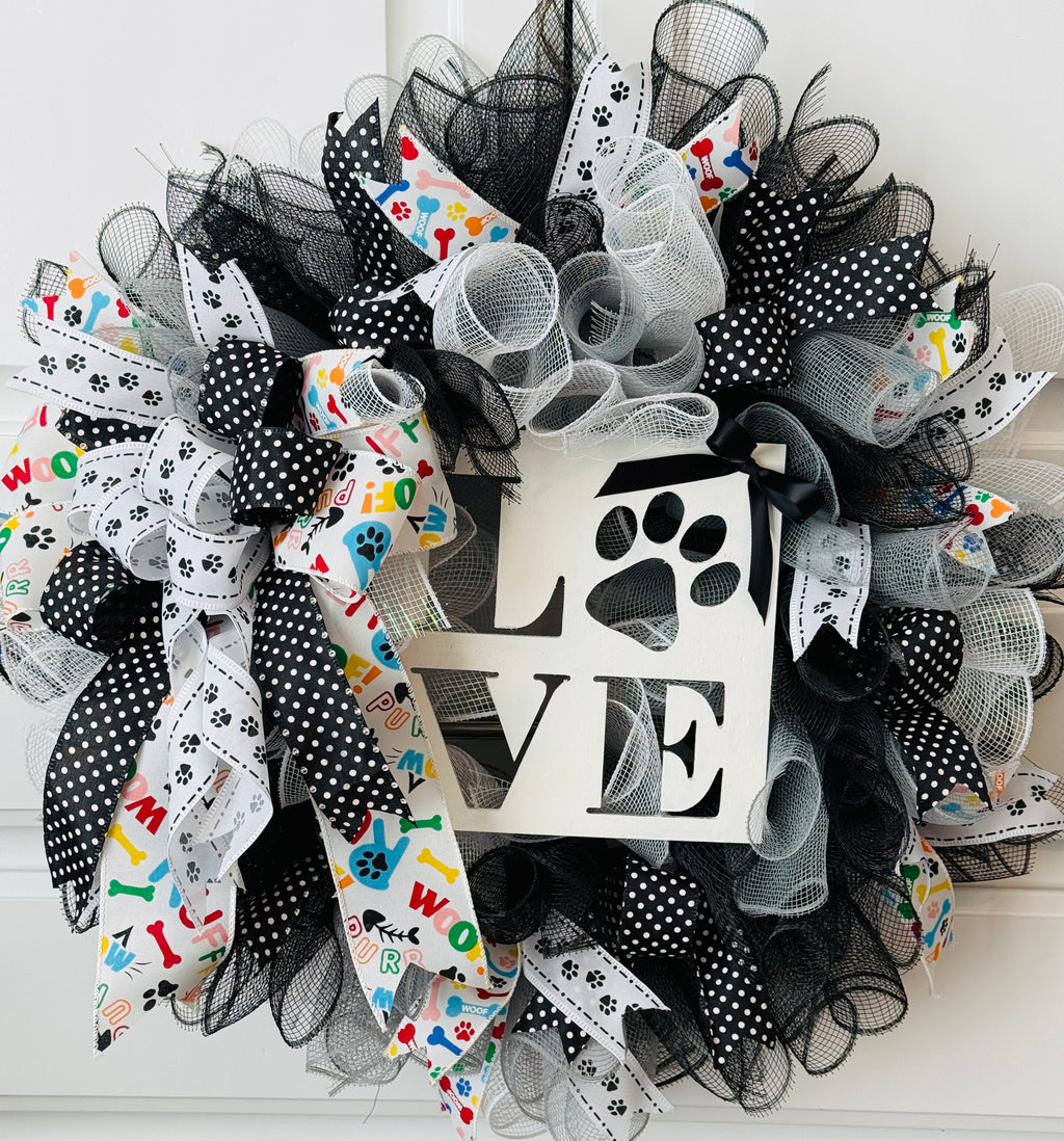🐾Beautiful Dog print Front Door Wreath🐾